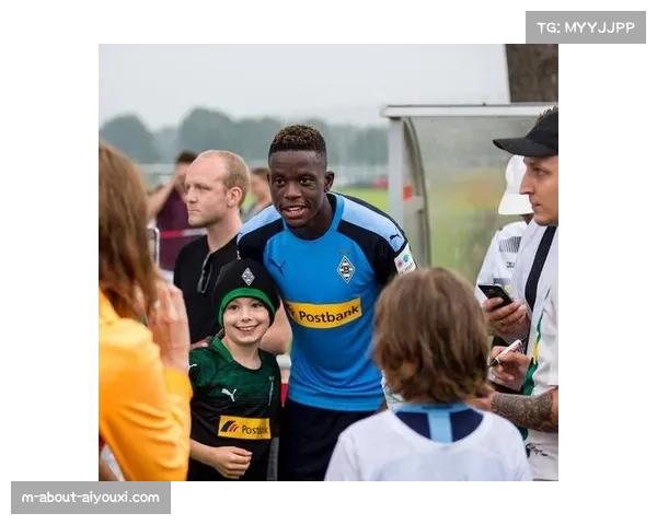 西班牙库巴西惠伊森年轻中卫搭档 出球能力与防守经验需时间磨合